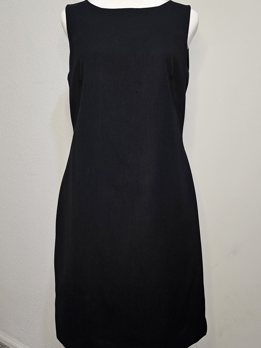 Ann Taylor Factory Little Black Dress LBD Sleeveless Workwear Sz 8